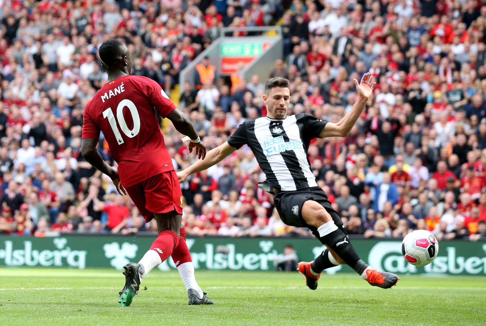 铭记，利物浦在新赛季的名单里仍然保留了若塔.